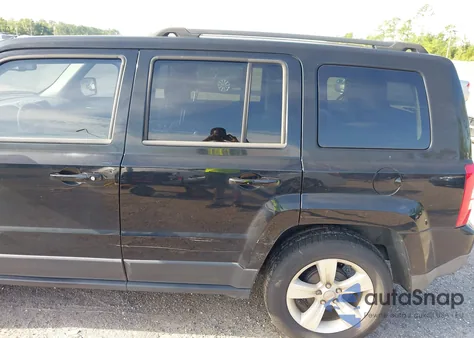 2015 Jeep Patriot Latitude из США, поврежденный, VIN 1C4NJPFB9FD171898